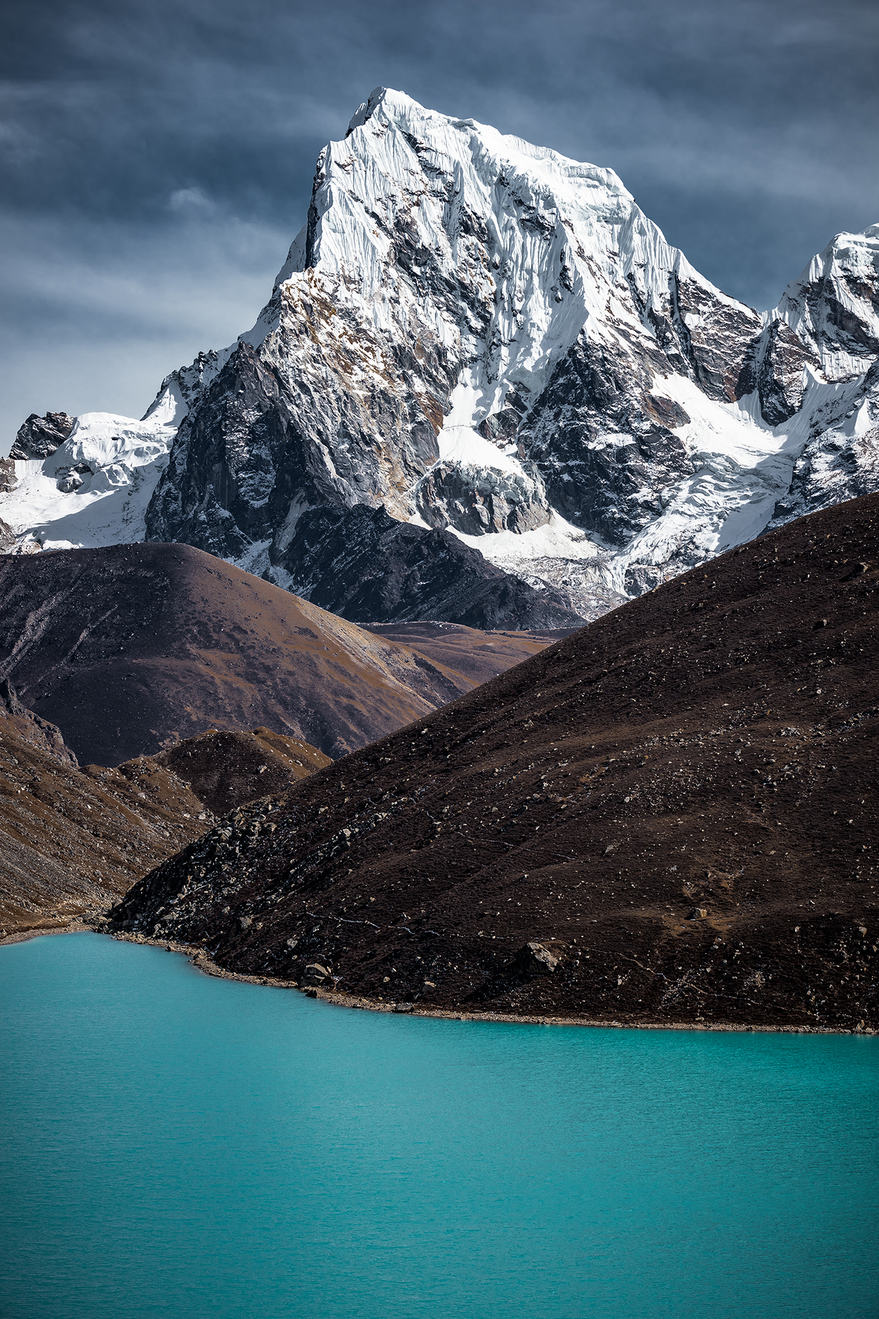 Cholatse, Mountain in Nepal